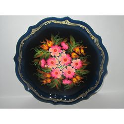 Сувениры из Н.Тагила / Souvenirs from N. Tagil / Tray "Baroque. Rosehip and flowers", 19 cm