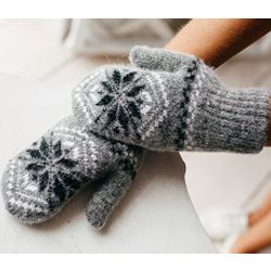 Wool mittens