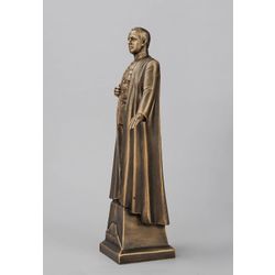 Vernissage of History / Statuetta di Garegin Nzhdeh