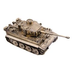 Золотая антилопа / Model tank T-VI "Tiger" 1:35