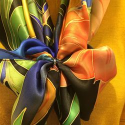 Silk scarf "Toucans"