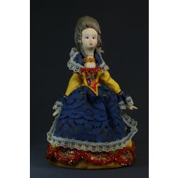 Потешный промысел / Porcelain souvenir doll "Maid of honor in court costume, early 18th century"