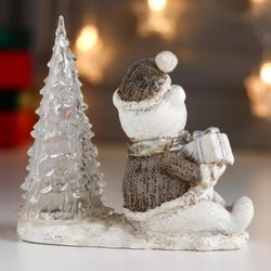 Сималенд / Light souvenir "Bear with a gift at the Christmas tree"