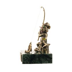 Золотая антилопа / Composition "Kotofey-fisherman" on a stand
