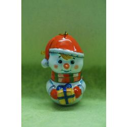 Ярославская майолика / Jouet de Noël "Bonhomme de neige avec un cadeau"