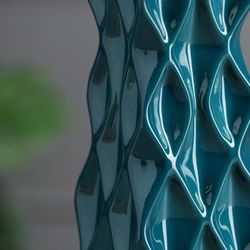 Керамика ручной работы / Table vase "Pyramid"