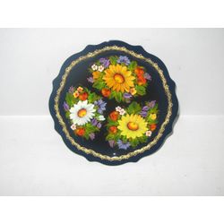Сувениры из Н.Тагила / Souvenirs von N. Tagil / Tablett "Barock. Drei Gänseblümchen", 19 cm