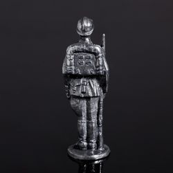 Soldat de plomb étain "Soldat. May day parade" (kit de 2 pièces)