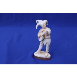 Тобольская фабрика художественных косторезных изделий / Tobolsk factory of art bone-carving products / Sculpture "Jester"