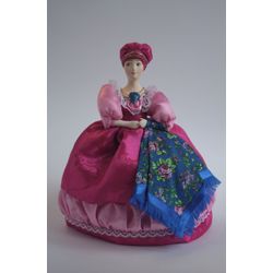 Потешный промысел / Doll for a teapot "Merchant's wife with a shawl outfit, late 19th century - early 20th century"