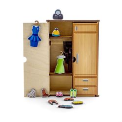 Woodlandtoys / Sorter "Wardrobe. Clothes by seasons"