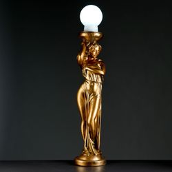 Хорошие сувениры / Interior lamp "Girl standing"