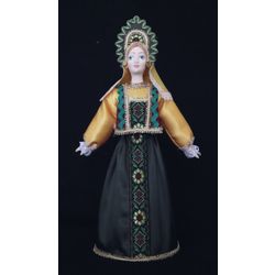 Потешный промысел / Porcelain souvenir doll "North of Russia. Girl in a festive costume"