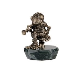 Золотая антилопа / Figurine "The Frog Princess" on a stand