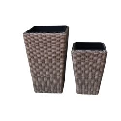 Flower pot