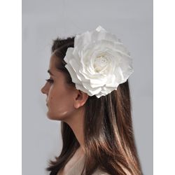 Milotto / Hairpin-brooch "Rose" white