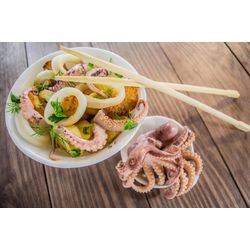 Squid rings and squid tentacles