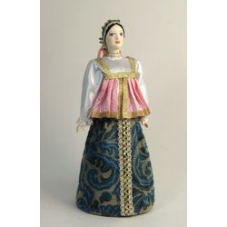 Потешный промысел / Porcelain souvenir doll "North of Russia. Girl's wedding suit, late 18th - early 19th century"