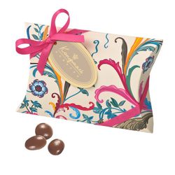 Конфаэль / Confael / Cocoa nibs in milk chocolate "Visit"