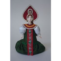 Потешный промысел / Porcelain souvenir doll "Vladimir province. Girl's festive costume, late 19th - early 20th century"