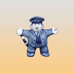 Галактика г.Гжель / Sculpture "Cheerful traffic cop"