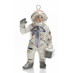 Фарфоровая мануфактура / Christmas tree toy "Cosmonaut with a suitcase"
