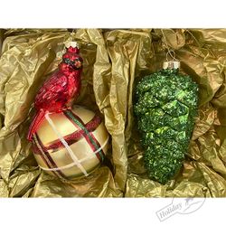 Holiday Classics / Set of Christmas decorations "Red Cardinal"