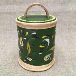 Усадьба Чернаково / Green painted box skolothen