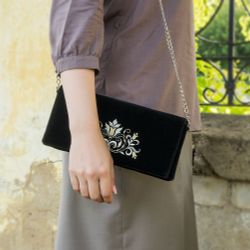 Торжокские золотошвеи / Velvet clutch "Compliment"