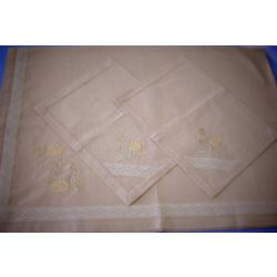 Linen table napkins