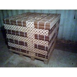Piny-kay format fuel briquette