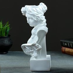 Хорошие сувениры / Vase "Nymph with cithara"