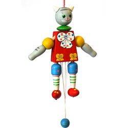 Figure-squirmy Cat