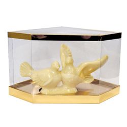 Sculpture of white chocolate Doves