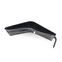 A purse with finished edges, "I love you endlessly" black