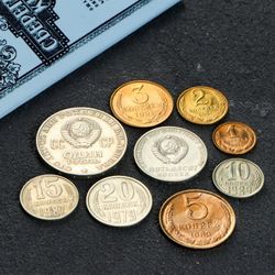 Сималенд / Savingsbook with coins "USSR"