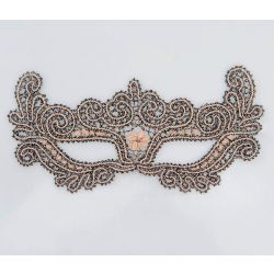 Lace mask "the Stranger"
