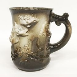 Ceramic embossed mug "Stylish cats"