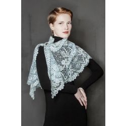 Снежинка / Snowflake / Women's lace drape with a pattern of large flowers