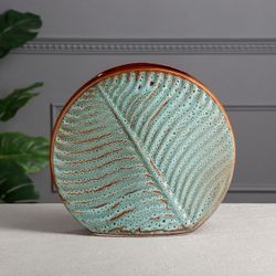 Керамика ручной работы / Table vase "Palm"
