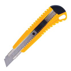Stationery knife 18 mm BRAUBERG "Standard", 3 blades included, avtofiksator housing cuts