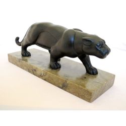 Sculpture "Panther" hand-carved stone