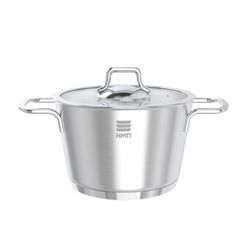 Stainless steel saucepan with glass lid
