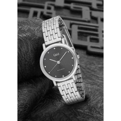 Q&Q / Japanese wrist watch Casual QA21J252Y