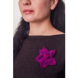Lace brooch "Violet"