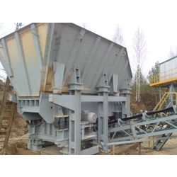Crushing and screening complex DSK