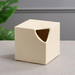 Керамика ручной работы / Table vase "Cube"
