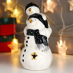 Сималенд / Souvenir "Snowman with baby, black caps and scarves"
