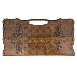 GamesDealer / Carved backgammon "Bear hunting" with handle 60, Haleyan