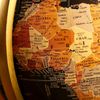 Сималенд / Globe souvenir "Hand"